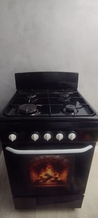 Продам Газовую Плиту с Духовкой