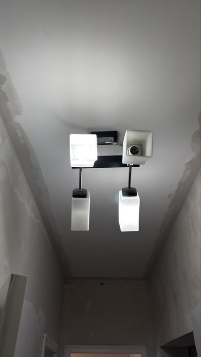 Продам люстры б/у