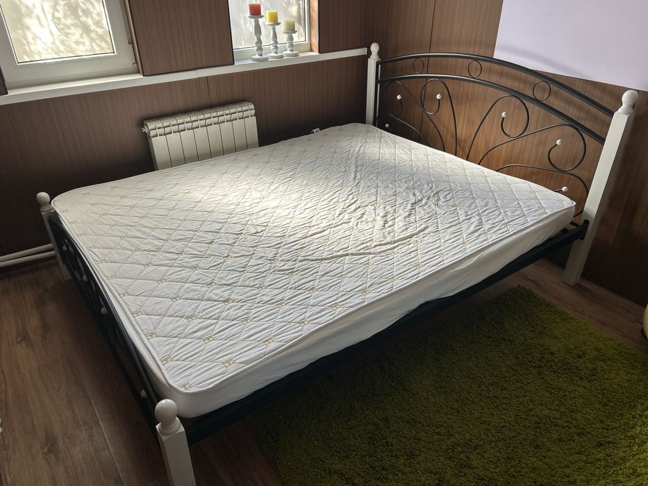 Продам Хорошую Кровать 200/160