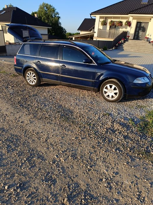 Vând Passat 1.9 ,2003