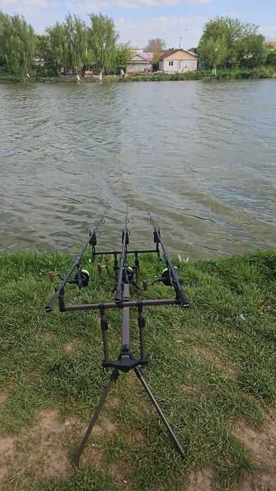 3 Lansete Hakuyo MTX Black Edition 3.6m + 3 mulinete Okuma CB60