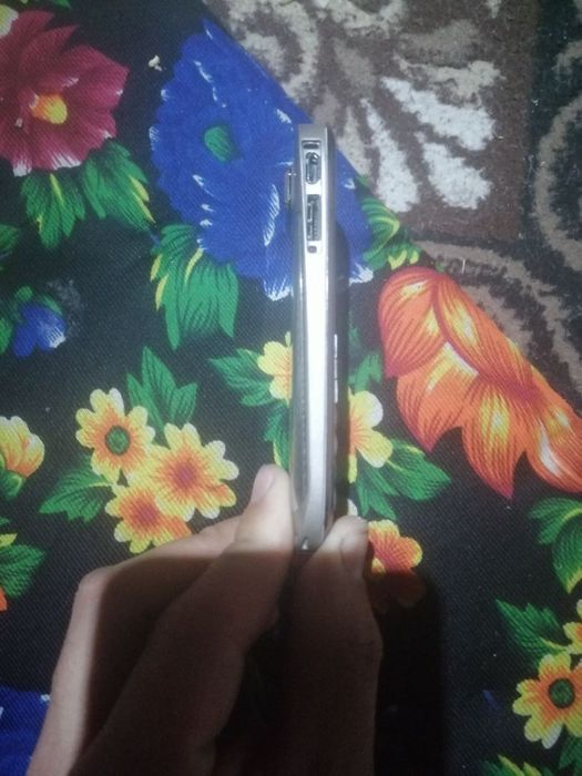 Nokia E72 choco sotiladi