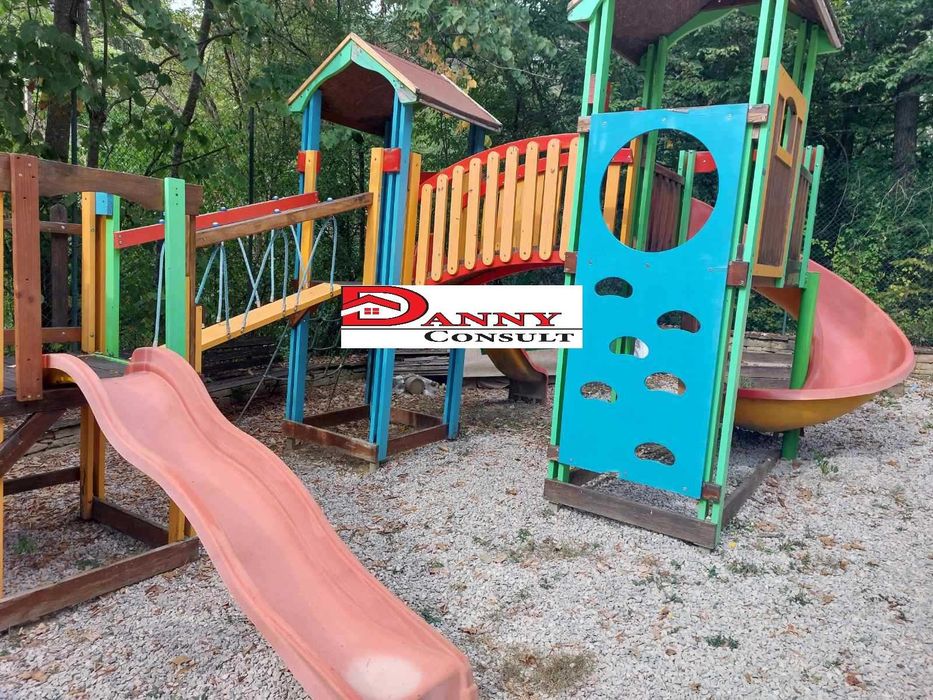 Комплекс от къщи за гости в Троянския балкан