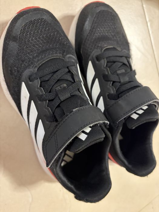 Маратонки Addidas