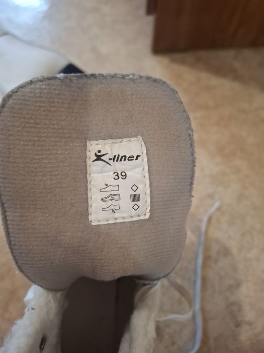 Продам коньки б/у 39 размер
