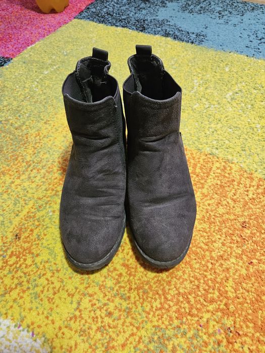 Ghete drăguțe mar 37