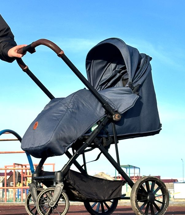 Продам детскую коляску