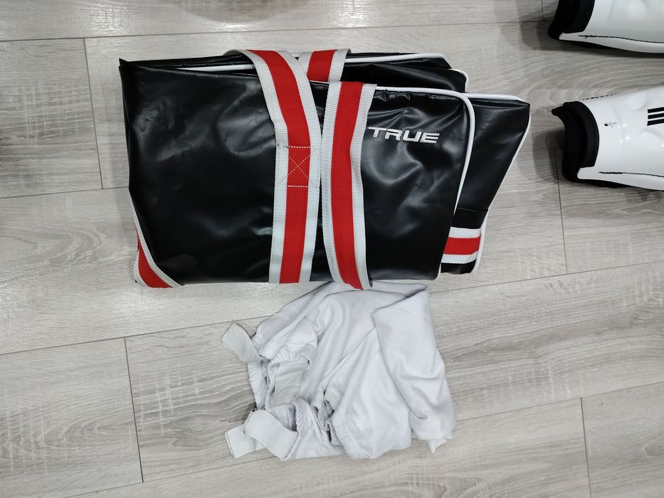 Хоккейная  форма