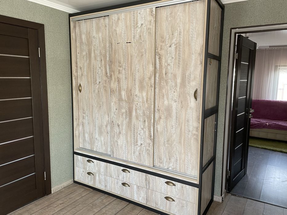 Продам гарнитур