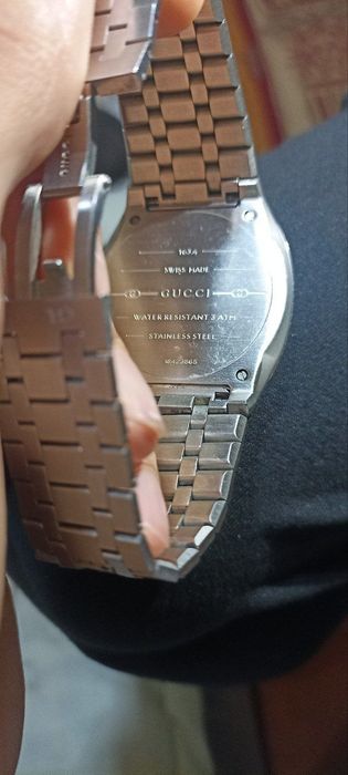 Соат (Час) бренд Gucci оргинали сотилади