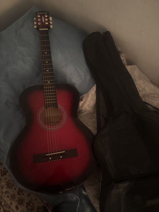 Гитара а хорошем состоянии