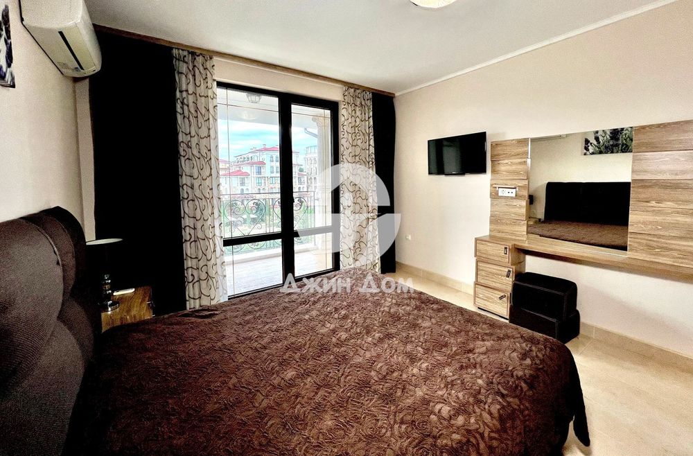 Стилен тристаен апартамент в к-с „Посейдон“, гр. Несебър