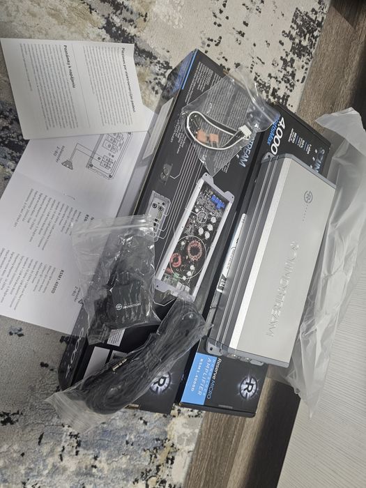 Statie amplificator auto 1200w Soundstream