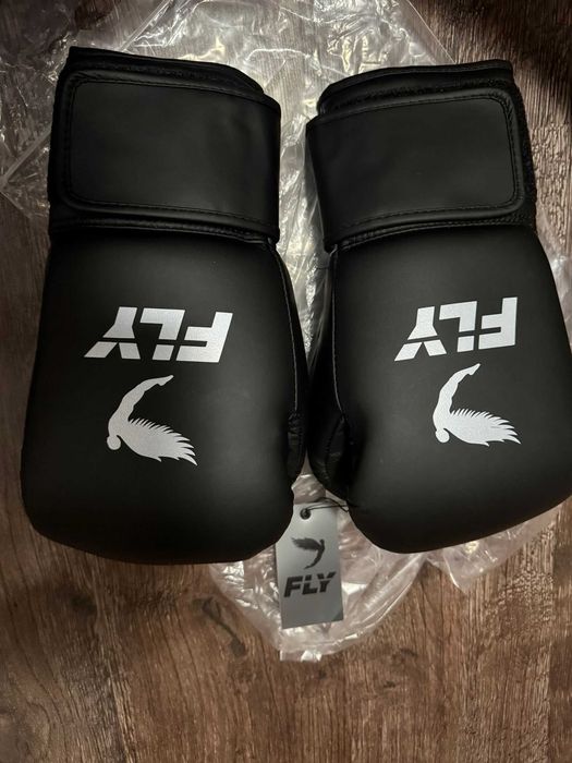FLY Superloop PRO team боксови ръкавици 12oz