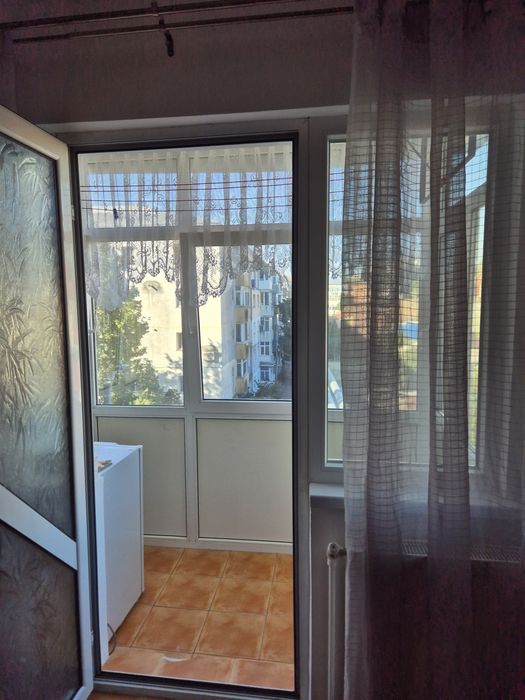 Proprietar închiriez apartament 2cam zonă centrala