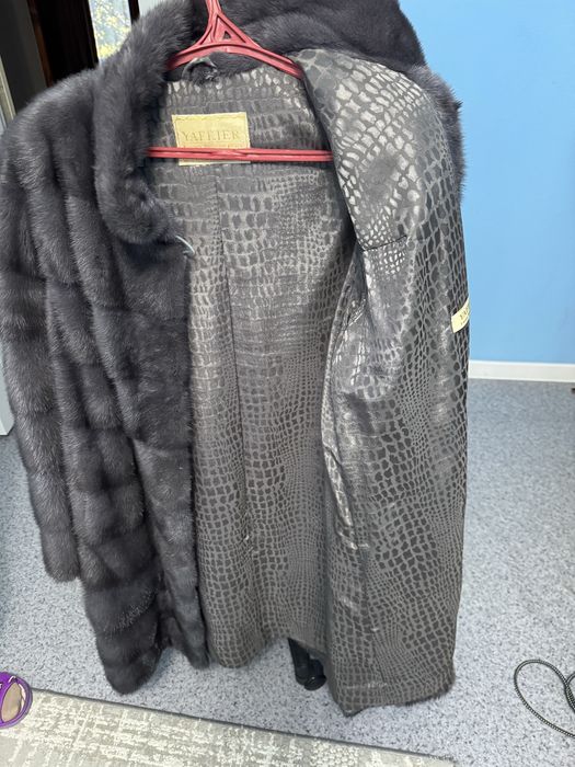 Продам шубу норковую