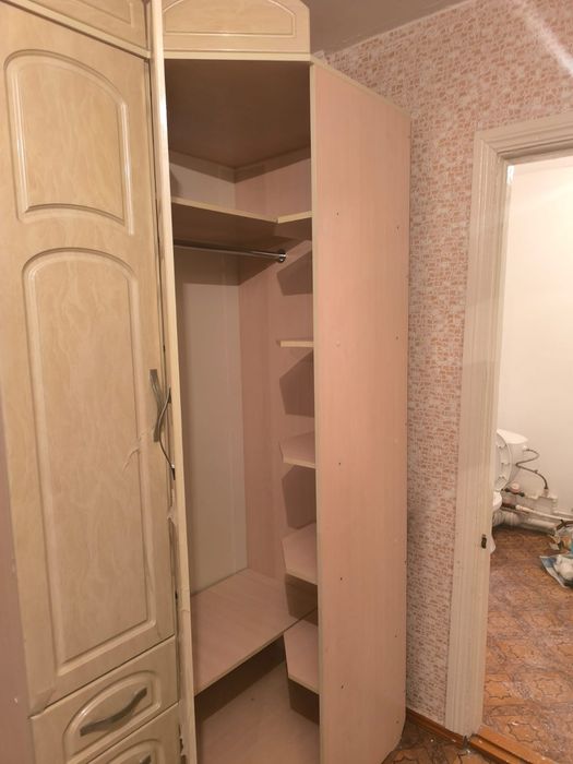 Продам два шкафа