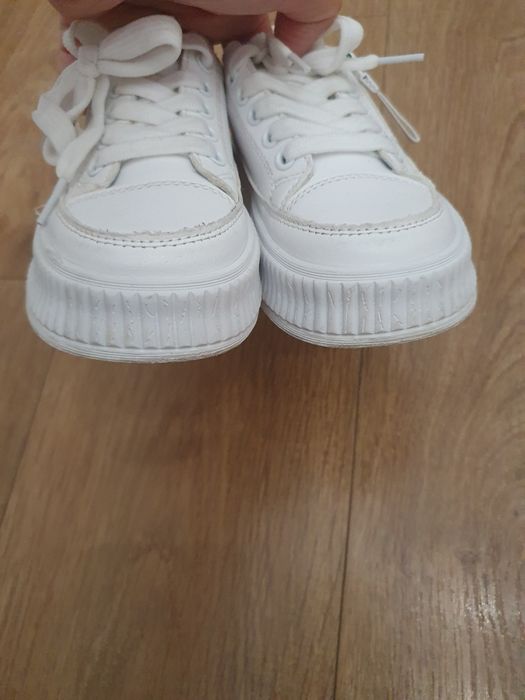 Vând adidasi copii ,marimea 27