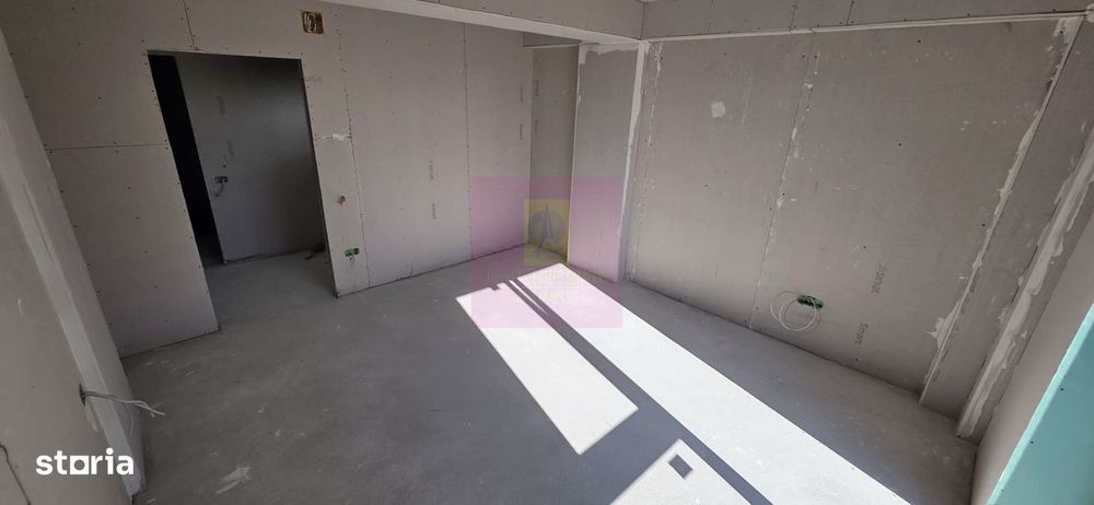 Apartament NOU cu 4 camere de vanzare in Campina