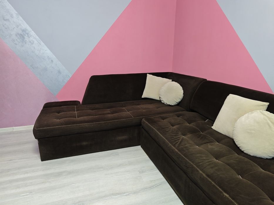 Ъглов диван с функция за сън