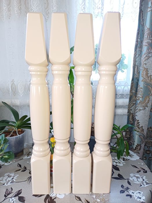 Продам стол круглый.