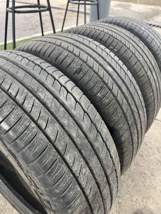 215/45/17 Michelin