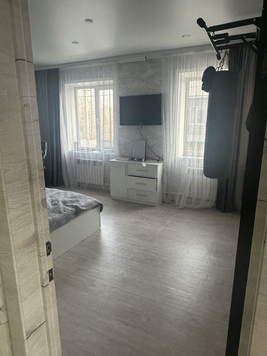 Продам 2х эт. дом