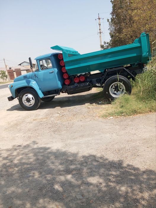 Zil moskoviskiy sotiladi