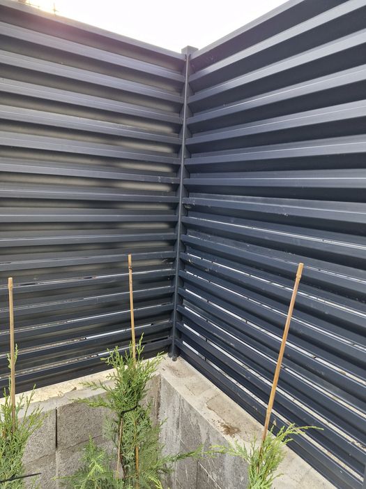 Ламелна метална ограда