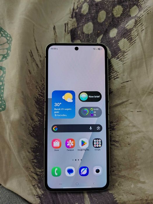 Samsung galaxy Z flip fe 256 ram в гаранция