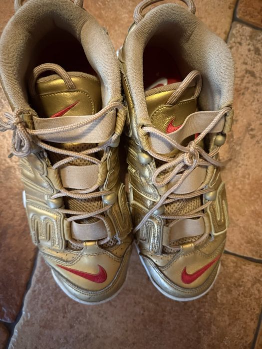 Nike supreme uptempo