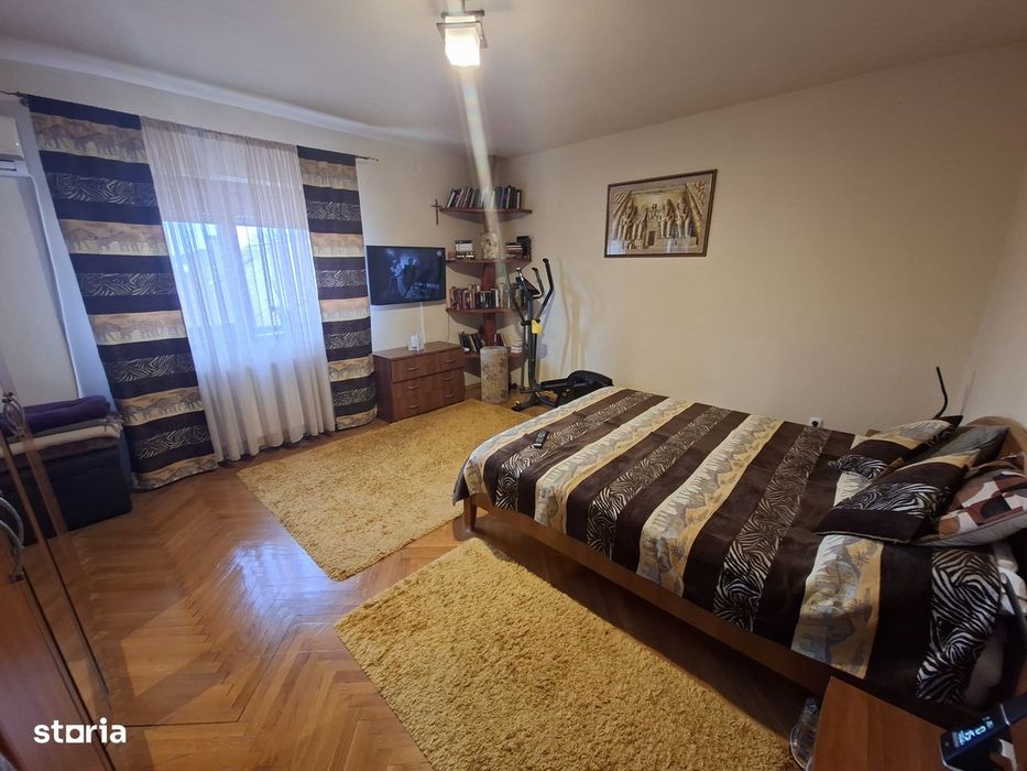 Vand casa cu teren 7 Ari in Titulescu - Satu Mare