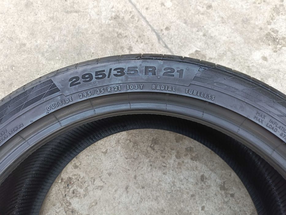 O anvelopa de vara 295 35 21 continental sportcontact 5 profil 7 mm