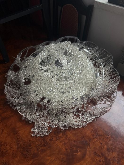 Гостинной стол со стульями