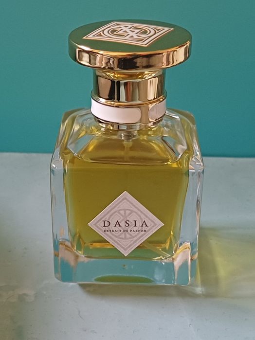 Dasia - Rose Tobacco