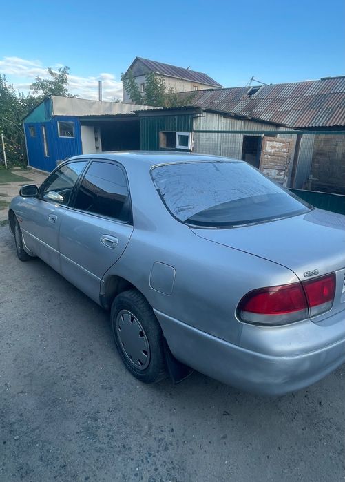 Продам автомобиль Мазда 626