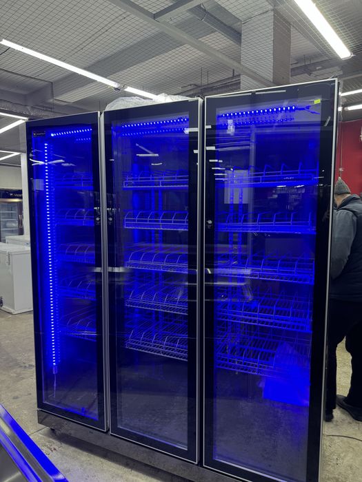 Витринный холодильник оптовый склад