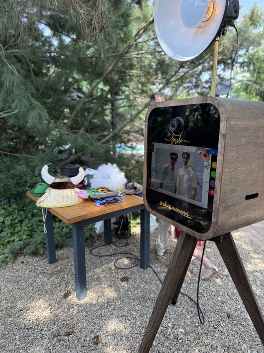 Cabină Foto + Platformă 360 + Fum Greu + Masina Baloane cu Fum