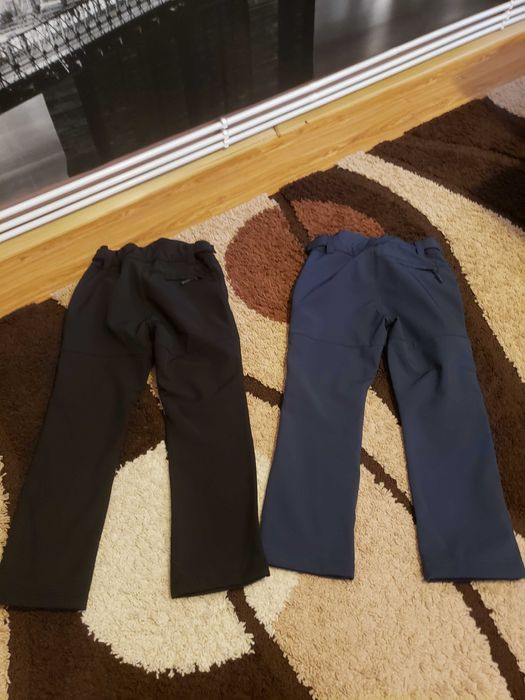 Pantaloni softshell marimea 146 in stare buna