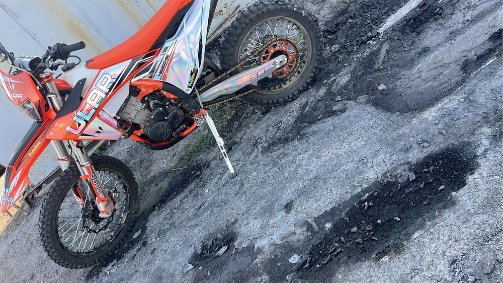 Продам мотоцикл эндуро