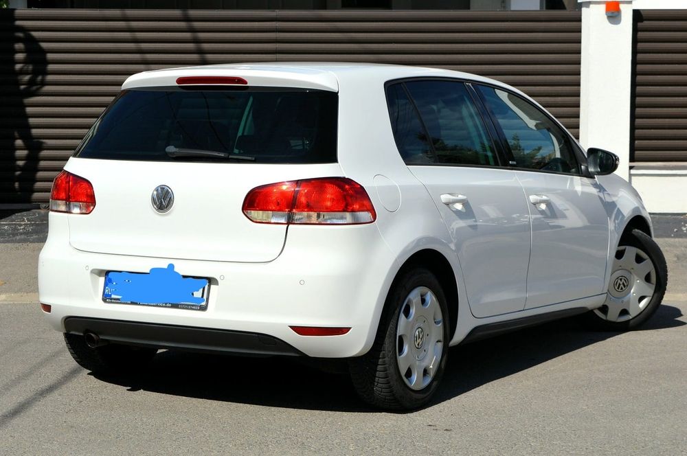 VOLKSWAGEN Golf 2011 — imagine 2