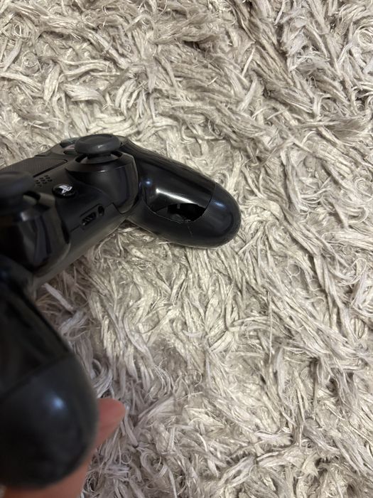 Vand ps4 slim +jocuri