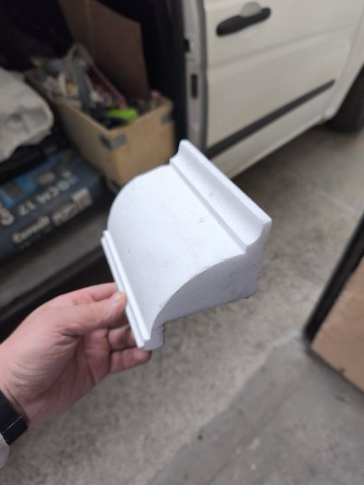 Перваз/корниз за скрито осветление 70м