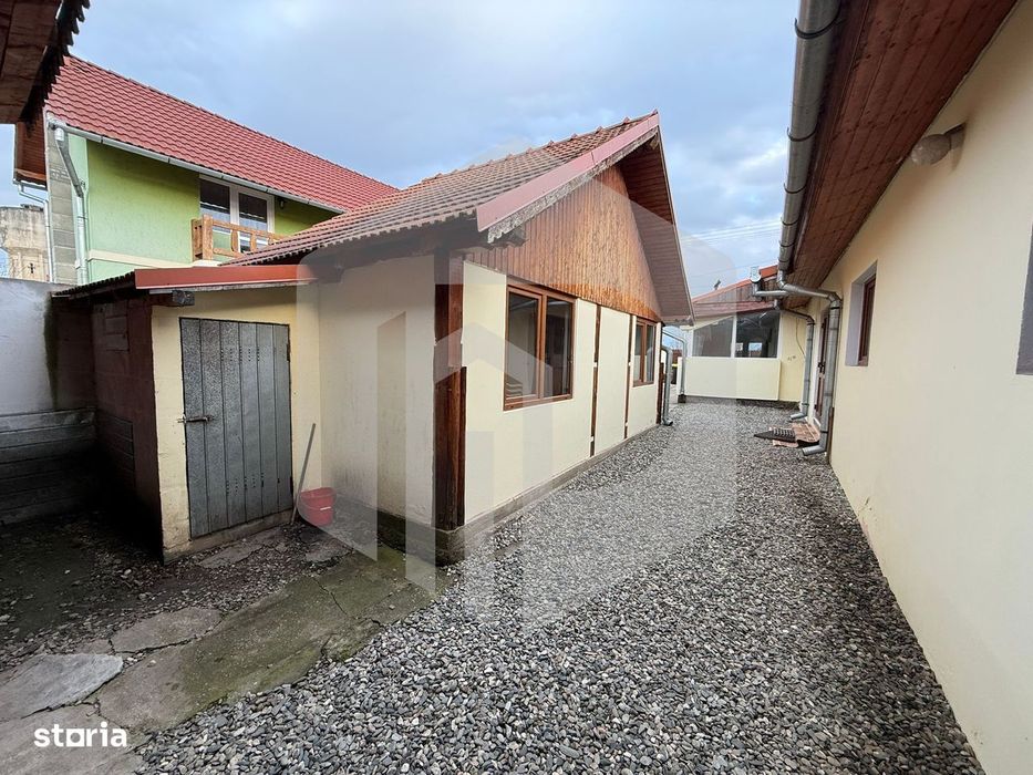 Casa individuala } Orlat | 250 mp Teren | Terasa inchisa