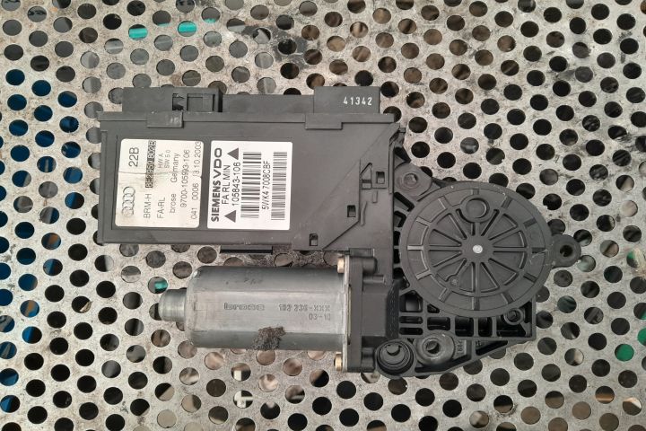 Motoras macara geam fata dreapta 0130821764 Audi A4 B7