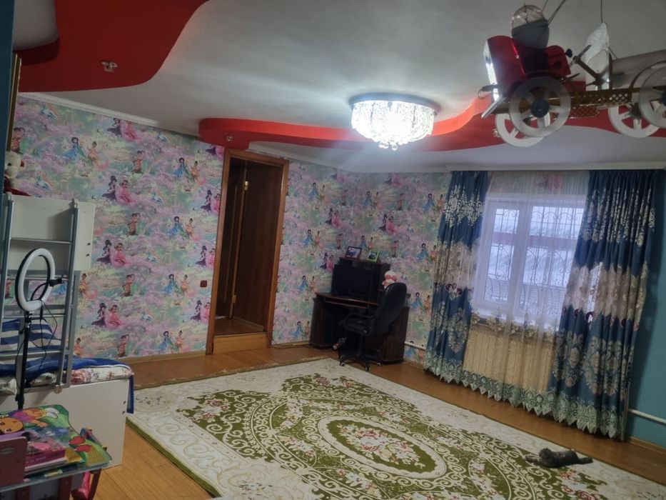 Продам два дома в одном участке