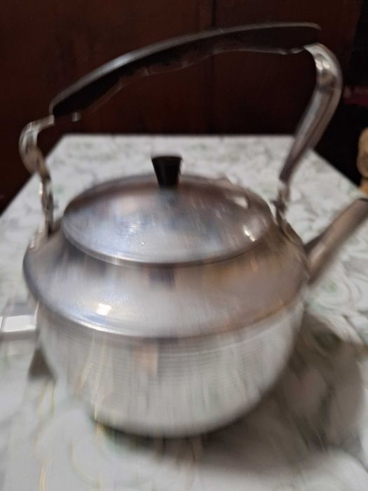 Продаются новые чайники эмалированный, электрический, алюминиевый
