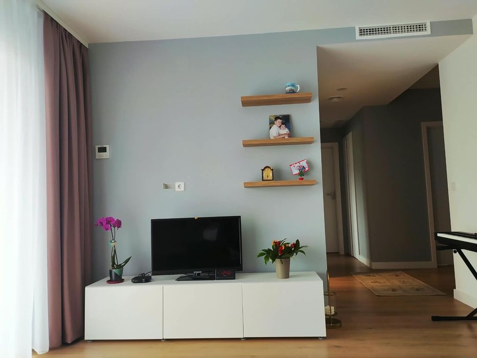 Apartament 3 camere de închiriat