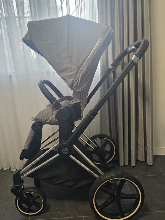Cybex Priam Platinum 3
Продавам количка Cybex Priam Platinum 3!

Към к