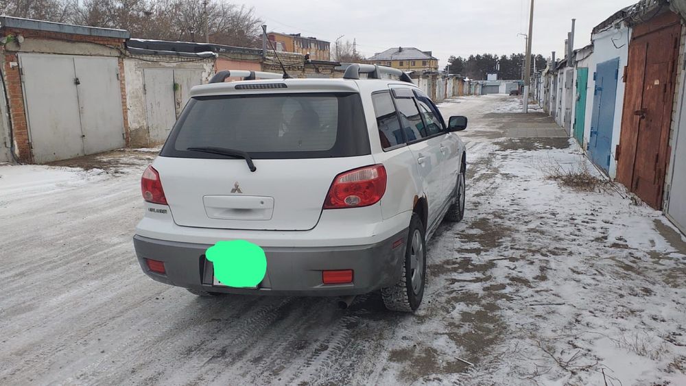 Продам кроссовер Mitsubishi Outlander